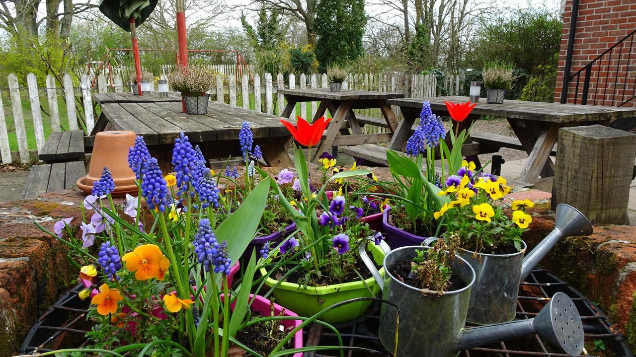 The Furze Bush Inn Newbury  Eksteriør billede